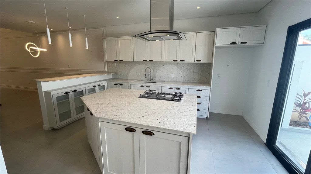 Casa Térrea à venda com 3 suítes em Nova Gardênia, Atibaia, SP