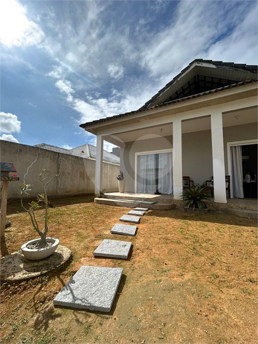 Casa à venda com 2 quartos, sendo 1 suíte, no condomínio Residencial Green Ville, Rio de Janeiro - RJ