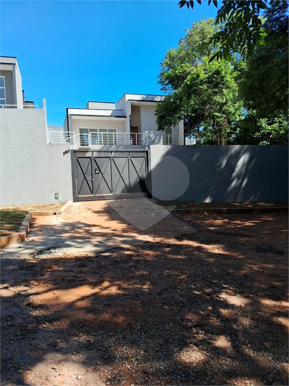 Casa Térrea à venda com 3 quartos, sendo 1 suíte, em Parque Rizzo, Cotia, SP