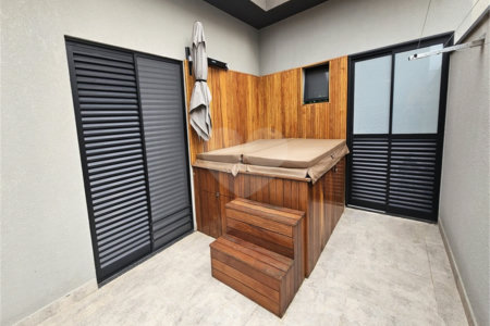 Casa à venda com 3 quartos, sendo 1 suíte, no condomínio Mantova, Indaiatuba - SP