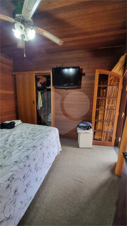 Casa à venda com 4 quartos, sendo 2 suítes, no condomínio Aruã Eco Park, Mogi das Cruzes - SP