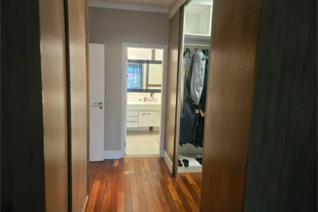 Sobrado à venda com 4 quartos, sendo 2 suítes, em Brooklin Paulista, São Paulo, SP