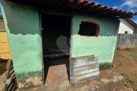 Casa à venda com 2 quartos no Centro, Itapetininga, SP