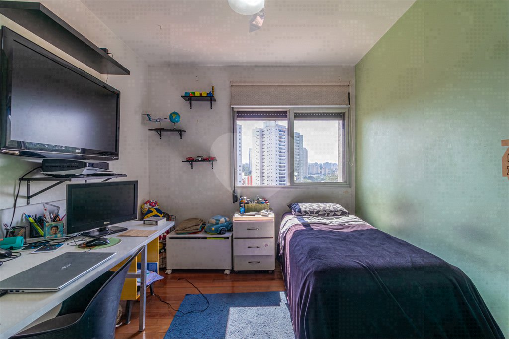 Apartamento à venda com 4 quartos, sendo 1 suíte, em Jardim Marajoara, São Paulo, SP