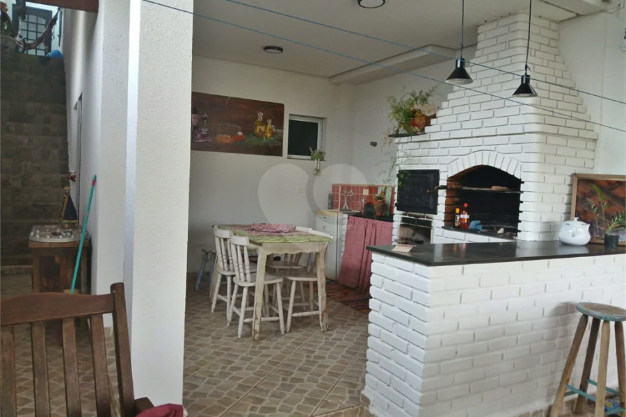 Sobrado à venda com 3 quartos, sendo 1 suíte, em Tremembé, São Paulo, SP