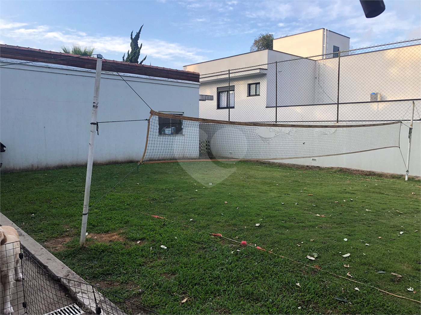 Casa à venda com 3 quartos, sendo 2 suítes,  no condomínio Aruã, Mogi das Cruzes - SP