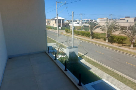 Casa à venda com 4 quartos, sendo 3 suítes, em Ogiva, Cabo Frio, RJ