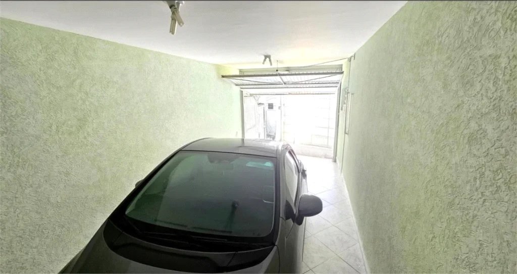 Casa à venda com 3 quartos, sendo 1 suíte, em Jardim Ester Yolanda, São Paulo, SP