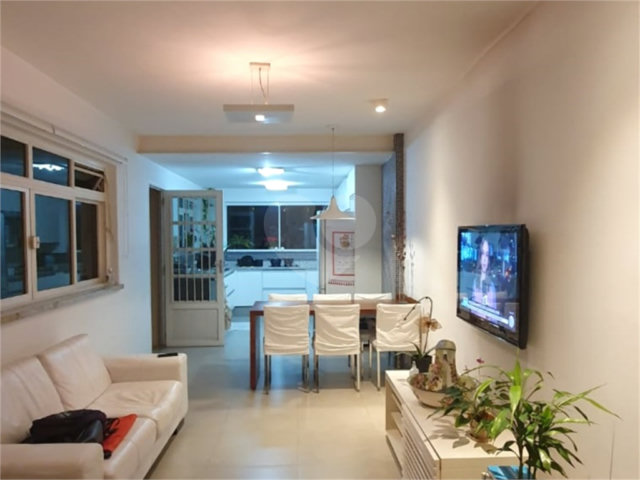 Sobrado à venda com 2 quartos, sendo 1 suíte,  em Santana, São Paulo, SP
