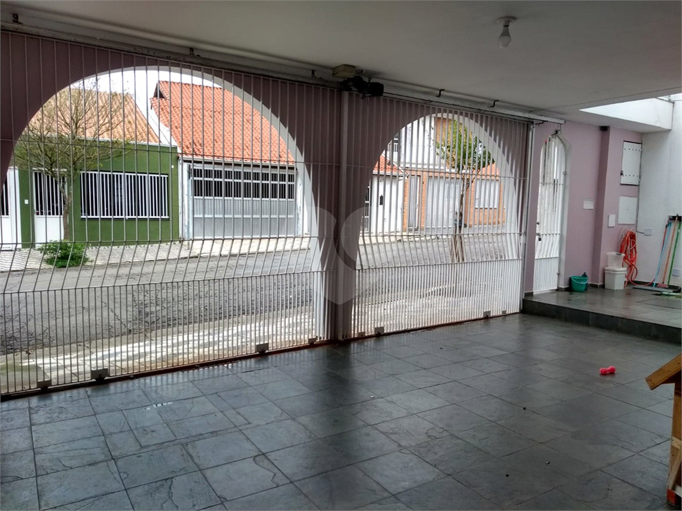 Sobrado à venda com 3 suítes em Jardim Realce, Suzano, SP