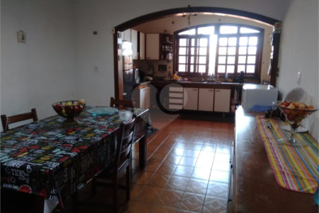 Sobrado à venda com 5 quartos, sendo 2 suítes, em Vila Rosália, Guarulhos, SP