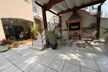 Casa à venda com 4 quartos, sendo 1 suíte, no condomínio Taquaral, São Paulo - SP