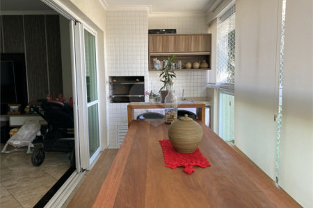 Apartamento à venda com 3 suítes em Água Fria, São Paulo, SP