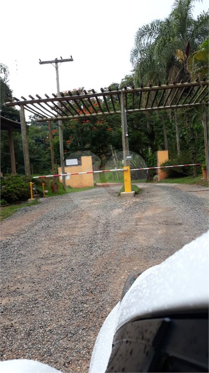 Casa à venda com 6 quartos, sendo 4 suítes, no condomínio Recanto dos Palmares, Atibaia - SP
