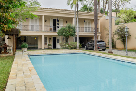 Casa à venda ou para alugar com 5 suítes em Alto da Boa Vista, São Paulo, SP