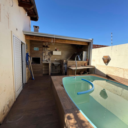 Casa para alugar com 3 quartos, sendo 1 suíte,  em Santa Luzia, Três Lagoas, MS