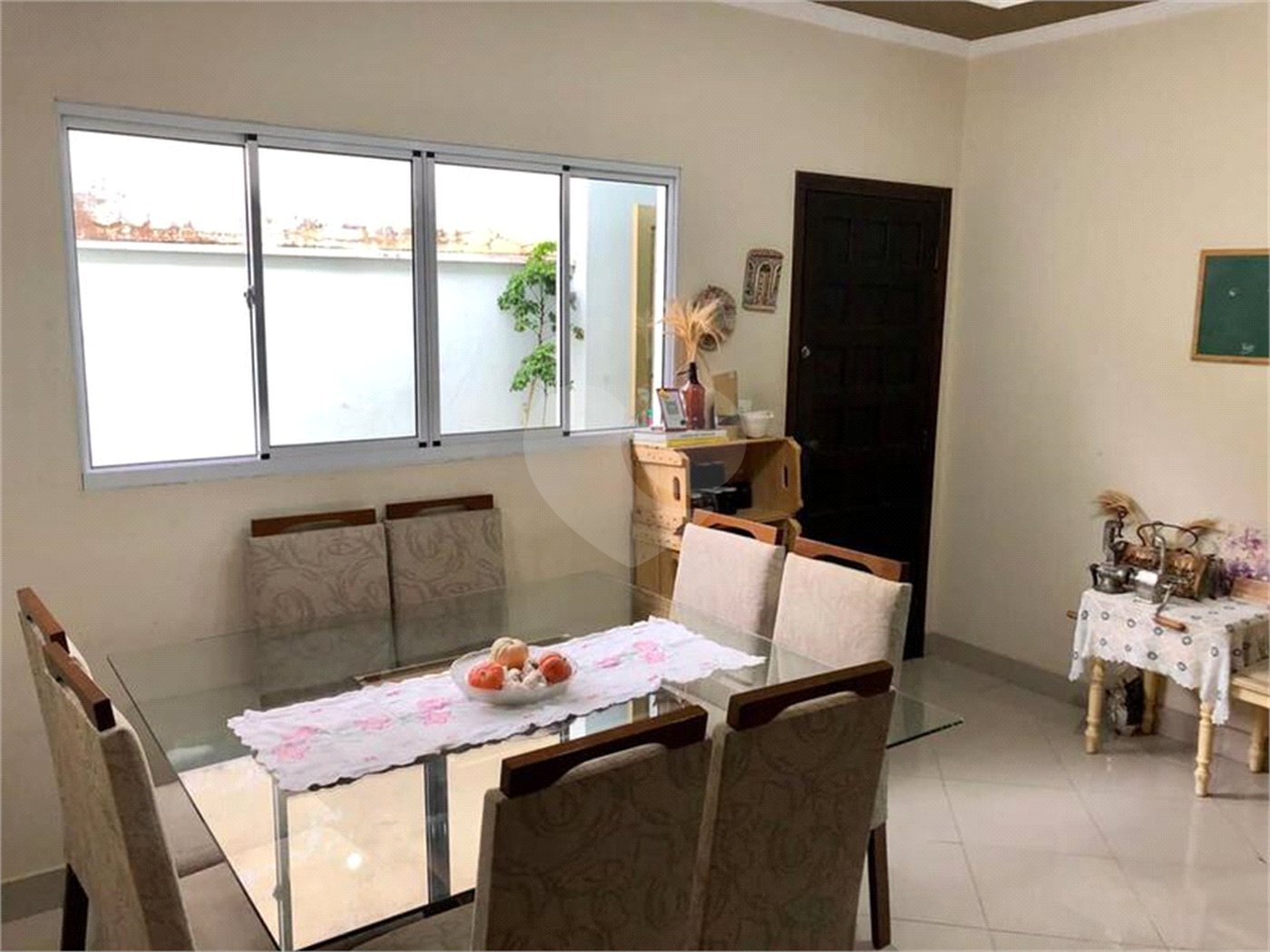 Casa à venda com 3 quartos, sendo 1 suíte, em Vila Jardini, Sorocaba, SP