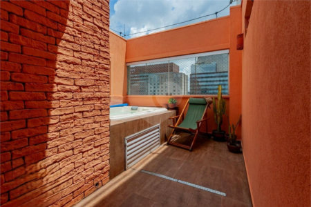 Cobertura à venda com 2 suítes em Vila Olímpia, São Paulo, SP