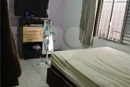 Casa à venda com 2 quartos, sendo 1 suíte, em Vila Amorim, Suzano, SP