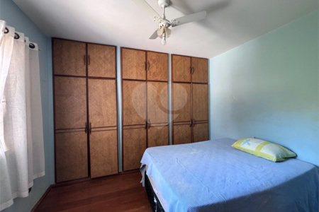 Casa à venda com 5 quartos, sendo 2 suítes,  em Jardim Maristela, Atibaia, SP