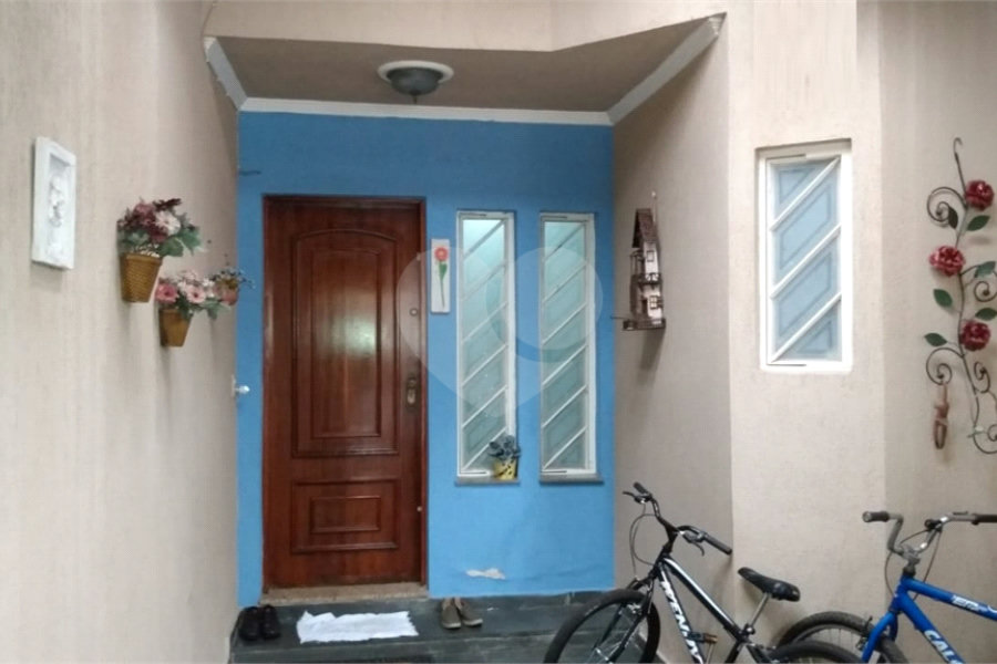 Sobrado à venda com 2 quartos, sendo 1 suíte,  em Jardim Regina, São Paulo, SP