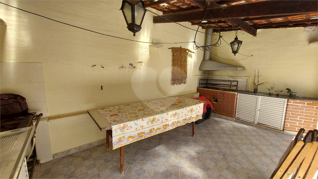 Casa à venda com 4 quartos, sendo 2 suítes, em Jardim São Caetano, São Caetano do Sul, SP