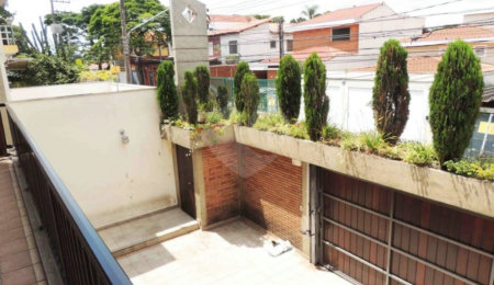 Sobrado à venda com 4 quartos, sendo 2 suítes,  em Jardim Prudência, São Paulo, SP