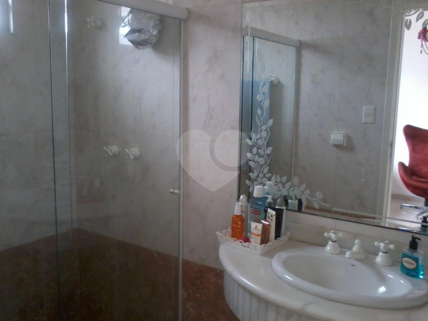 Sobrado à venda com 3 quartos, sendo 2 suítes,  em Santana, São Paulo, SP