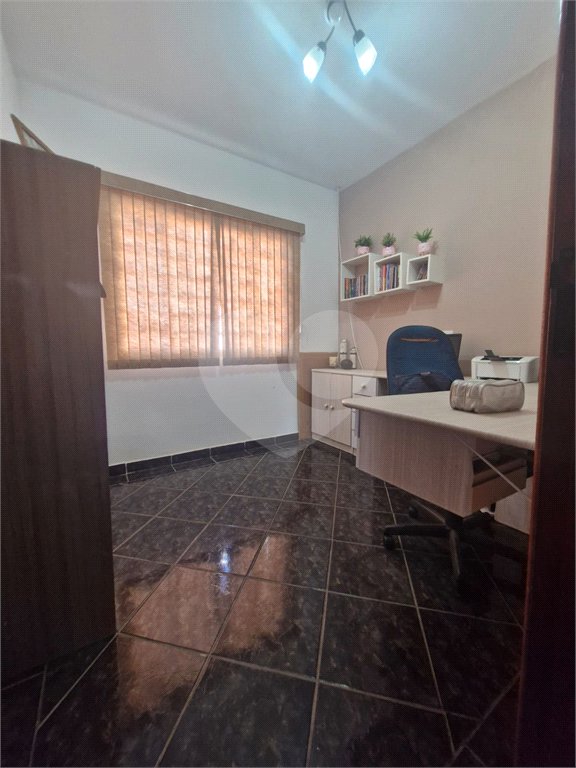 Casa à venda com 4 quartos, sendo 1 suíte, em Jardim Planalto, Salto, SP