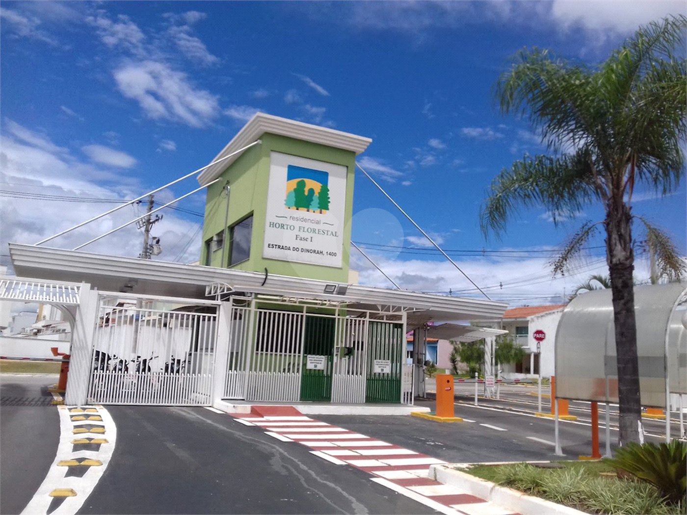 Casa à venda com 3 suítes no condomínio Horto Florestal I, Sorocaba - SP