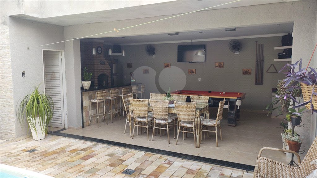 casa com area de lazer a venda
