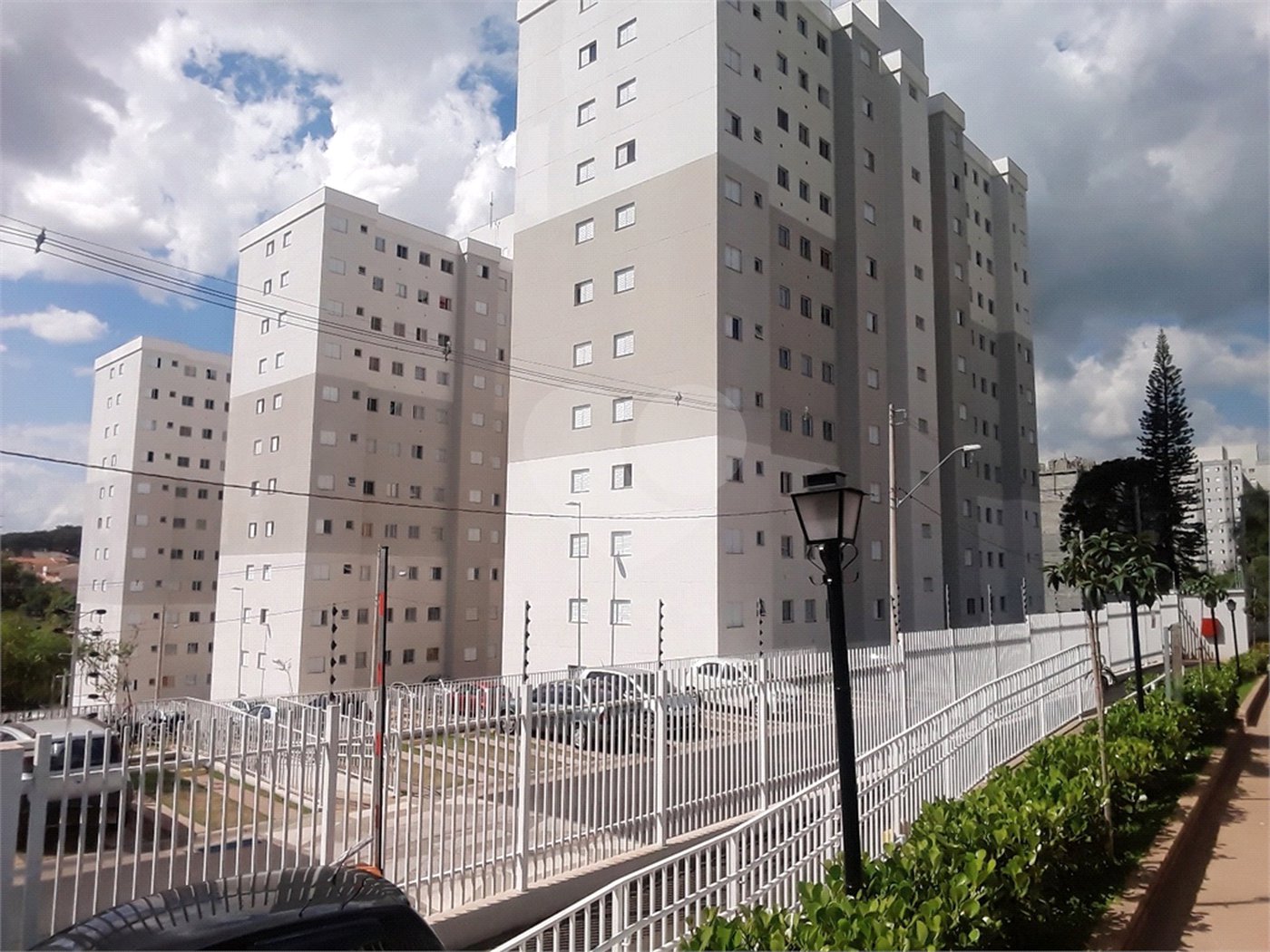 Apartamento no Condomínio Residencial Parque dos Manacás