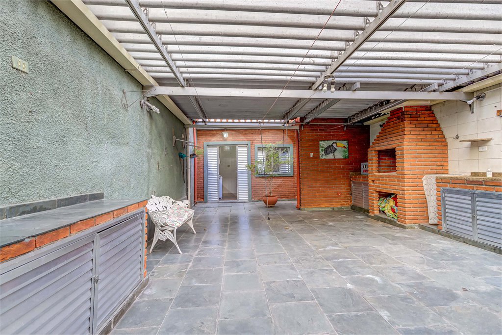 Casa à venda com 3 quartos, sendo 1 suíte, em Vila Clementino, São Paulo, SP