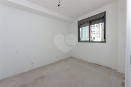 Apartamento à venda com 3 suítes em Vila Gomes Cardim, São Paulo, SP