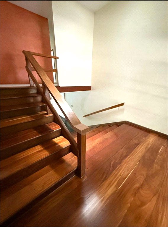 Casa à venda com 5 quartos, sendo 3 suítes,  em Jardim Leonor, São Paulo, SP