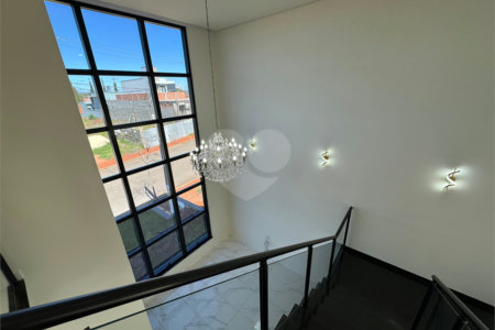 Casa à venda com 5 quartos, sendo 4 suítes, no condomínio Golden Ville, Itapetininga - SP
