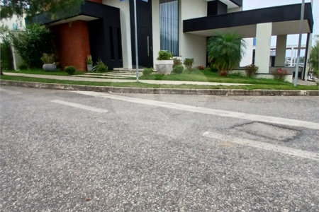 Casa à venda com 3 quartos, sendo 1 suíte, no condomínio Jardim, Sorocaba - SP