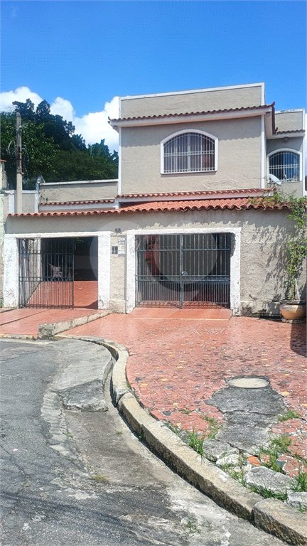 Casa à venda com 4 quartos em Santíssimo, Rio de Janeiro, RJ