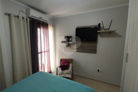 Sobrado à venda com 3 quartos, sendo 1 suíte, em Vila Ema, São Paulo, SP
