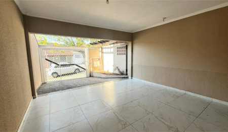 Casa à venda com 3 quartos, sendo 1 suíte,  em Jardim São Lourenzo, Sorocaba, SP
