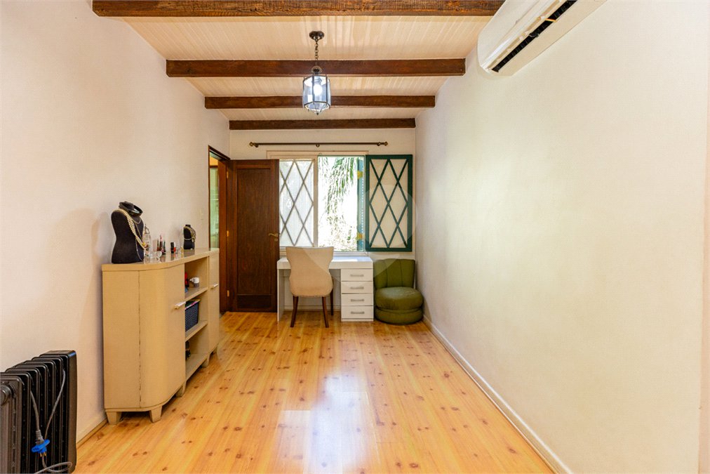 Casa à venda com 3 quartos, sendo 2 suítes,  em Alto da Boa Vista, São Paulo, SP