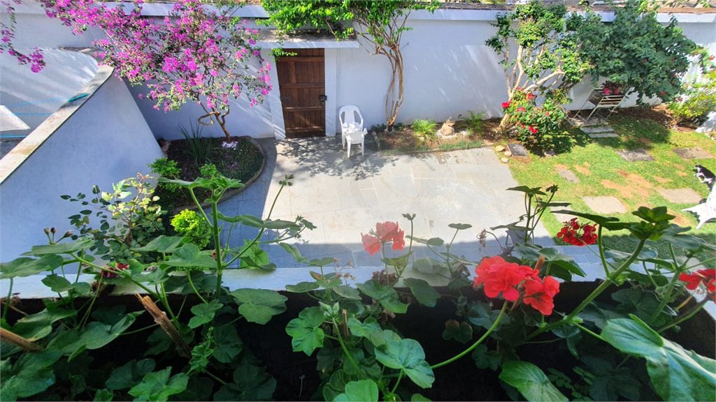 Sobrado à venda com 5 quartos, sendo 3 suítes, em Jardim Virginia Bianca, São Paulo, SP