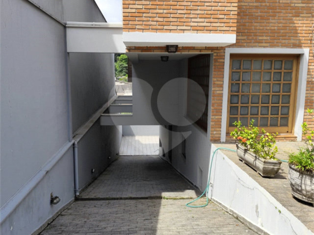 Sobrado à venda com 3 quartos, sendo 1 suíte,  em Horto Florestal, São Paulo, SP