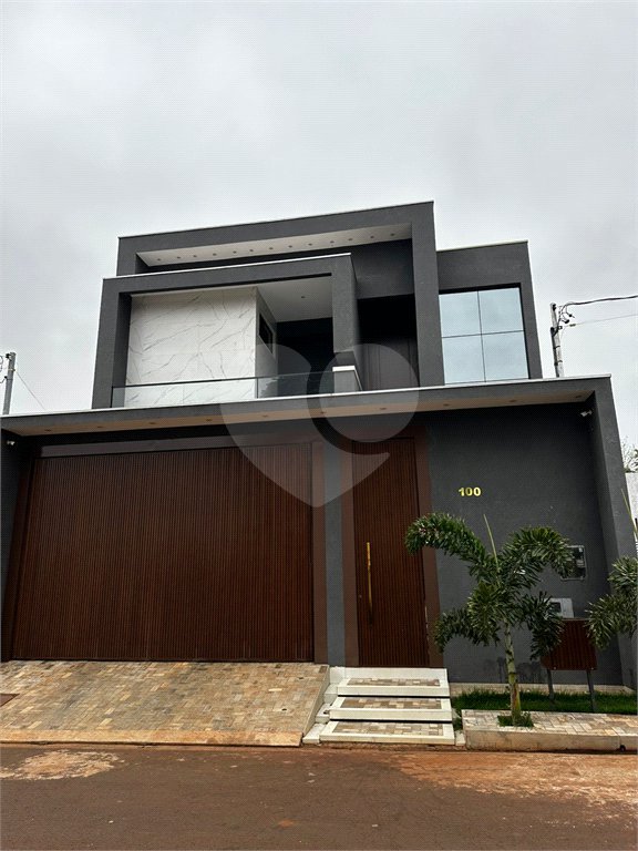 Sobrado à venda com 3 suítes em Residencial Ponta Porã I, Ponta Porã, MS