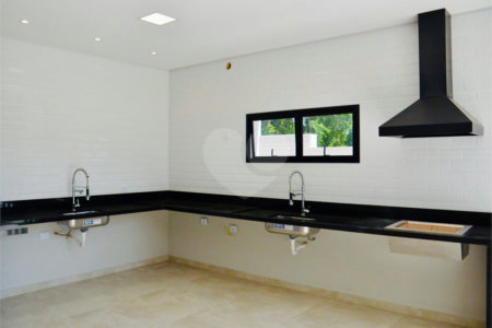 Casa à venda com 3 suítes no condomínio Quintas da Boa Vista, Atibaia - SP
