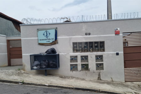 Casa à venda com 2 suítes no condomínio Residencial Pedro Julio, Mogi das Cruzes - SP