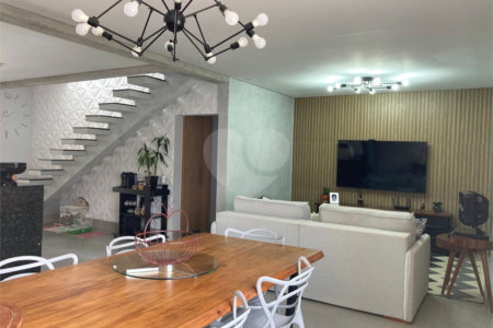 Casa à venda com 3 quartos, sendo 1 suíte, em Vila Zanforlin, Torrinha, SP