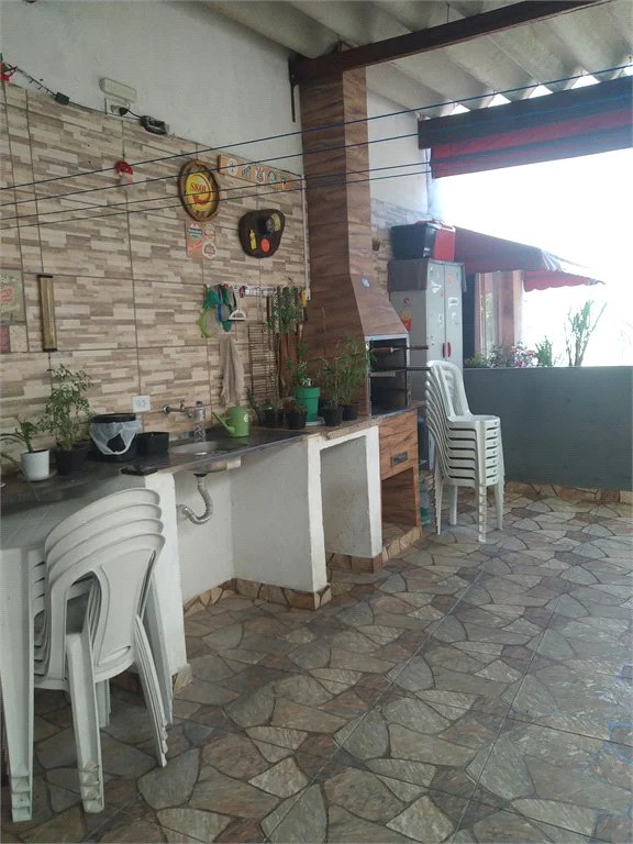 Casa à venda com 4 quartos, sendo 1 suíte, em Vila Pirajussara, São Paulo, SP