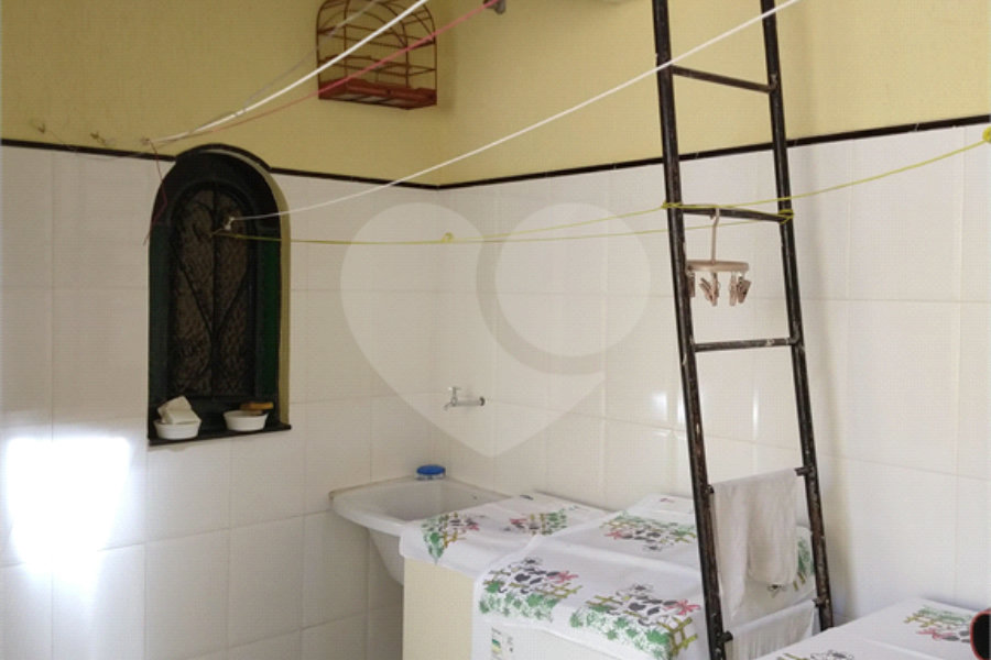 Sobrado à venda com 3 quartos, sendo 1 suíte, em Conjunto Residencial Vista Verde, São Paulo, SP
