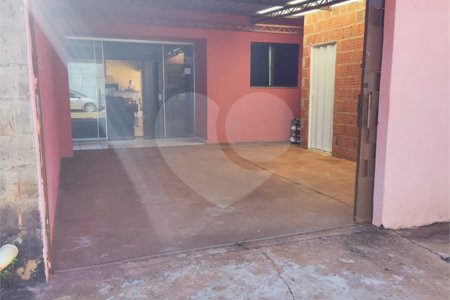 Casa à venda com 2 quartos, sendo 1 suíte, em Residencial Ponta Porã II, Ponta Porã, MS